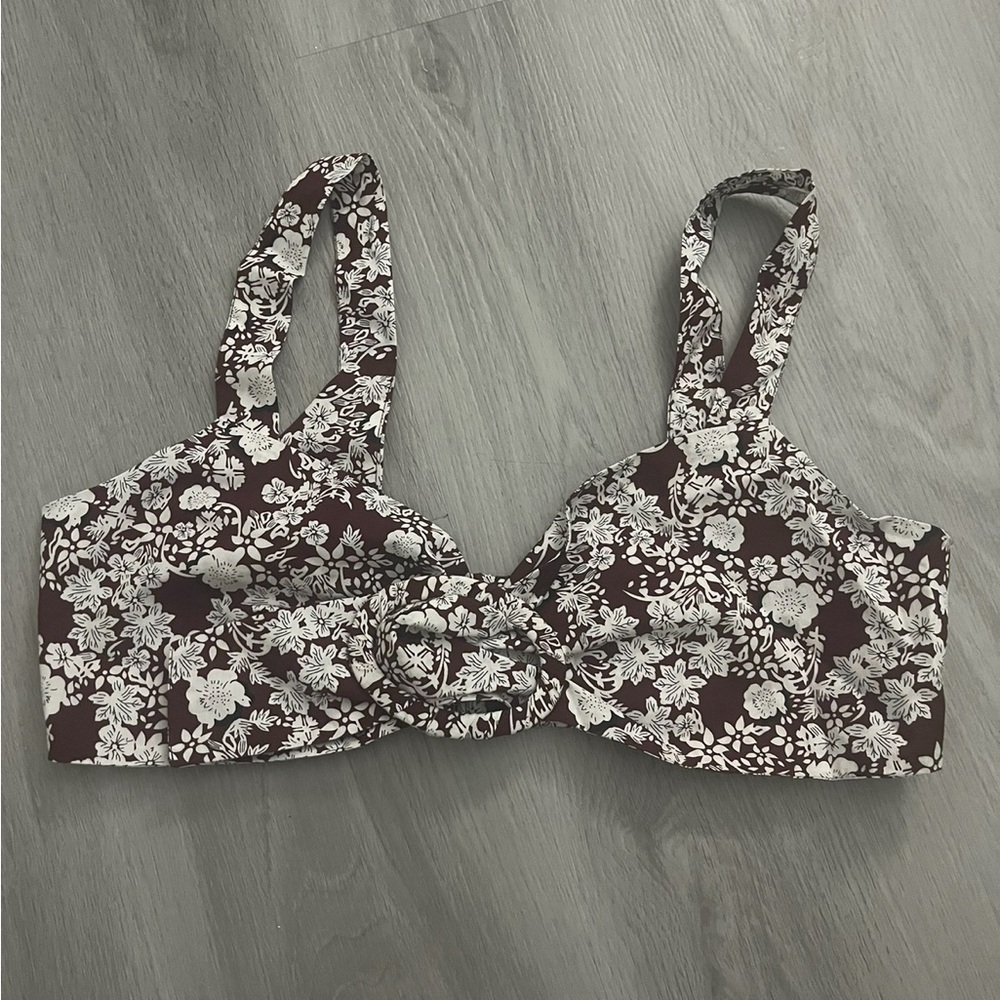 Floral Brown and White Crop Top